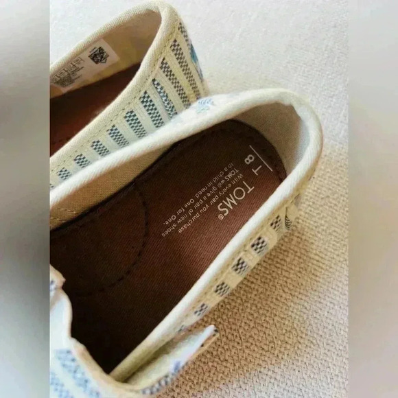 TOMS  shoes  New size T8 - Picture 5 of 8